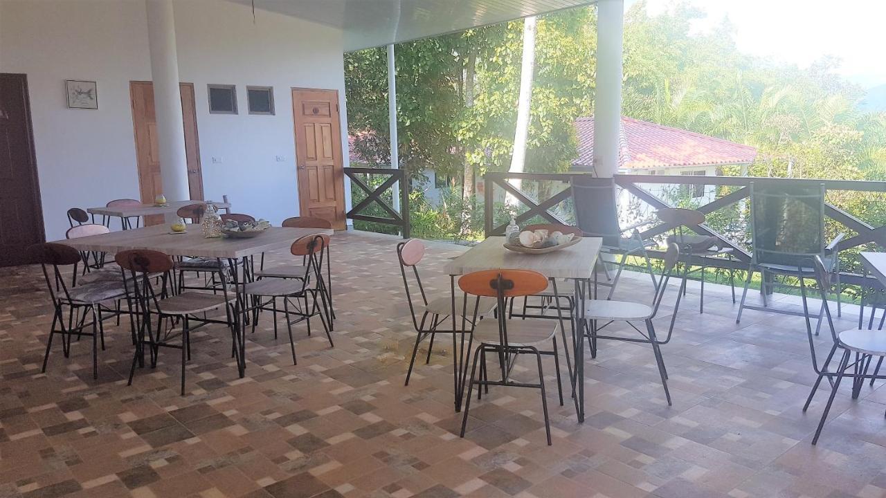 Magic Mountain Lodge Las Lajas  Exterior photo